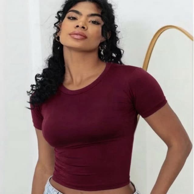 Blusa Baby Look Feminina Manga Curta Baby Tee Slim Fit