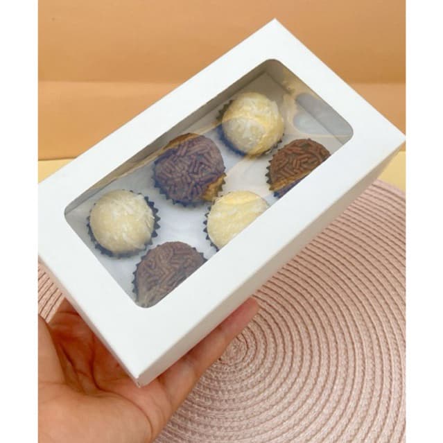 Caixa para 6 doces brigadeiros, trufas, bombons, mini brownie embalagem 16x9x5 Com visor e berço
