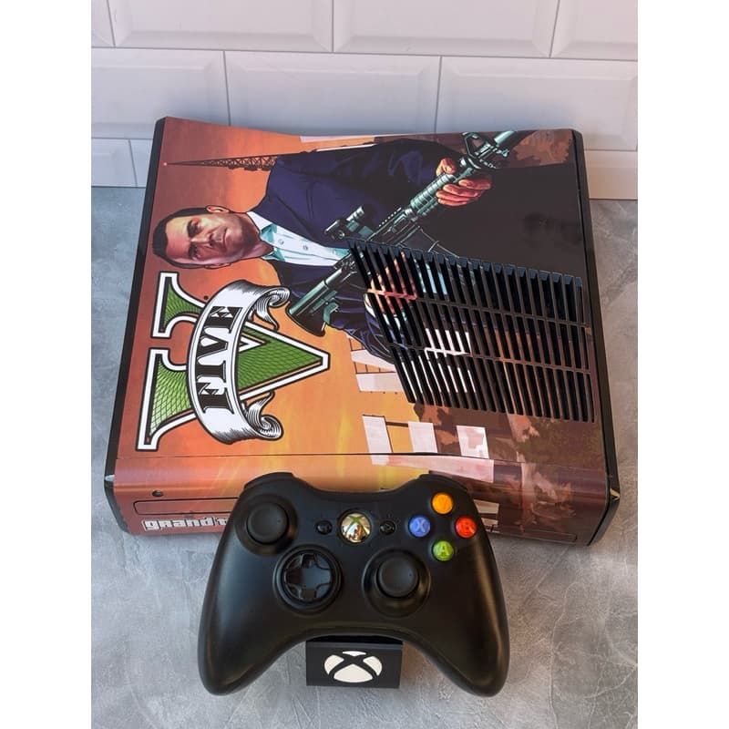 XBOX 360 DESBLOQUEADO CHEIO  DE JOGOS COMPLETO ORIGINAL ( MAIS DE 100 JOGOS NO HD)