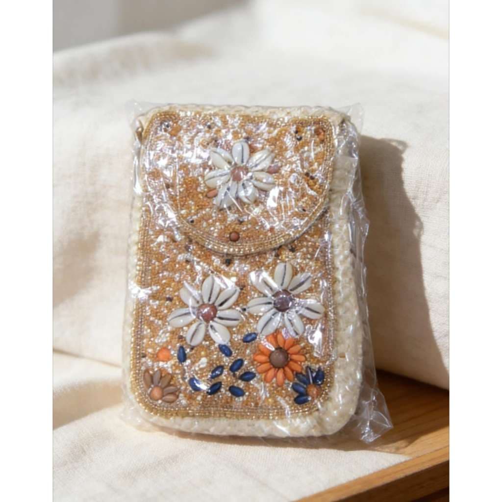 Diferentes estilos de bolsas transversais para celular