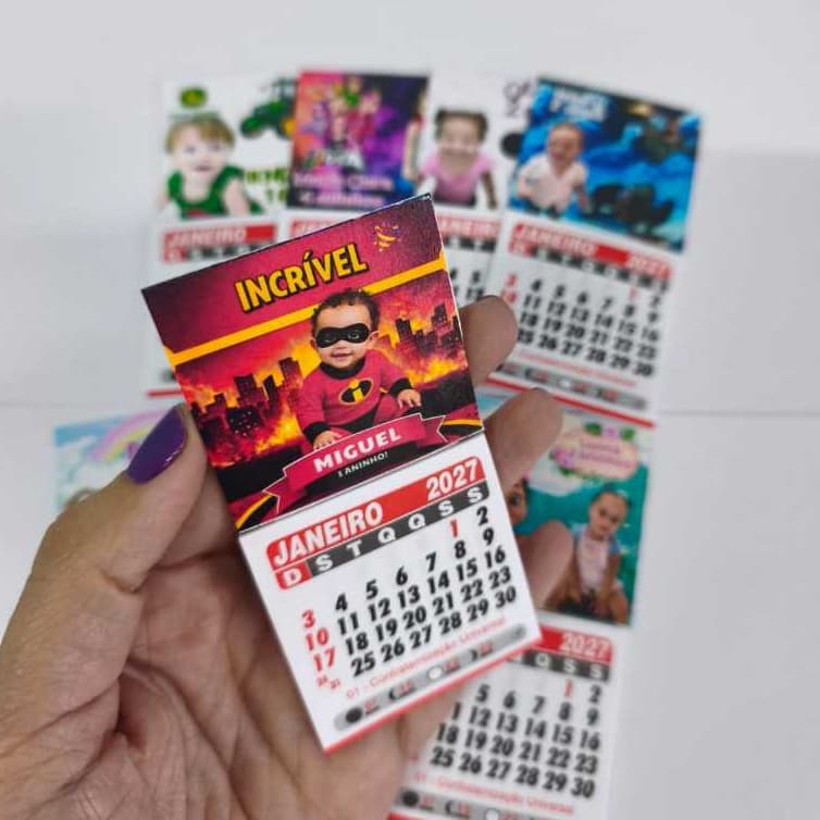 Mini Calendário com ima Personalizado 2027