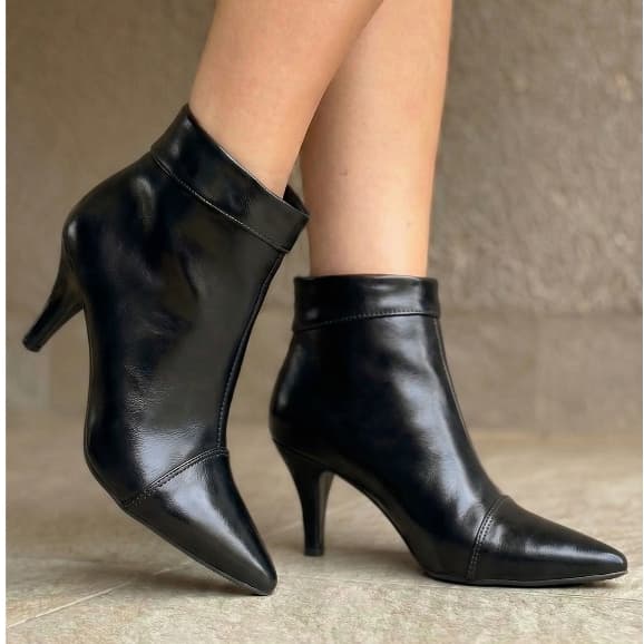 Bota Feminina Bico fino