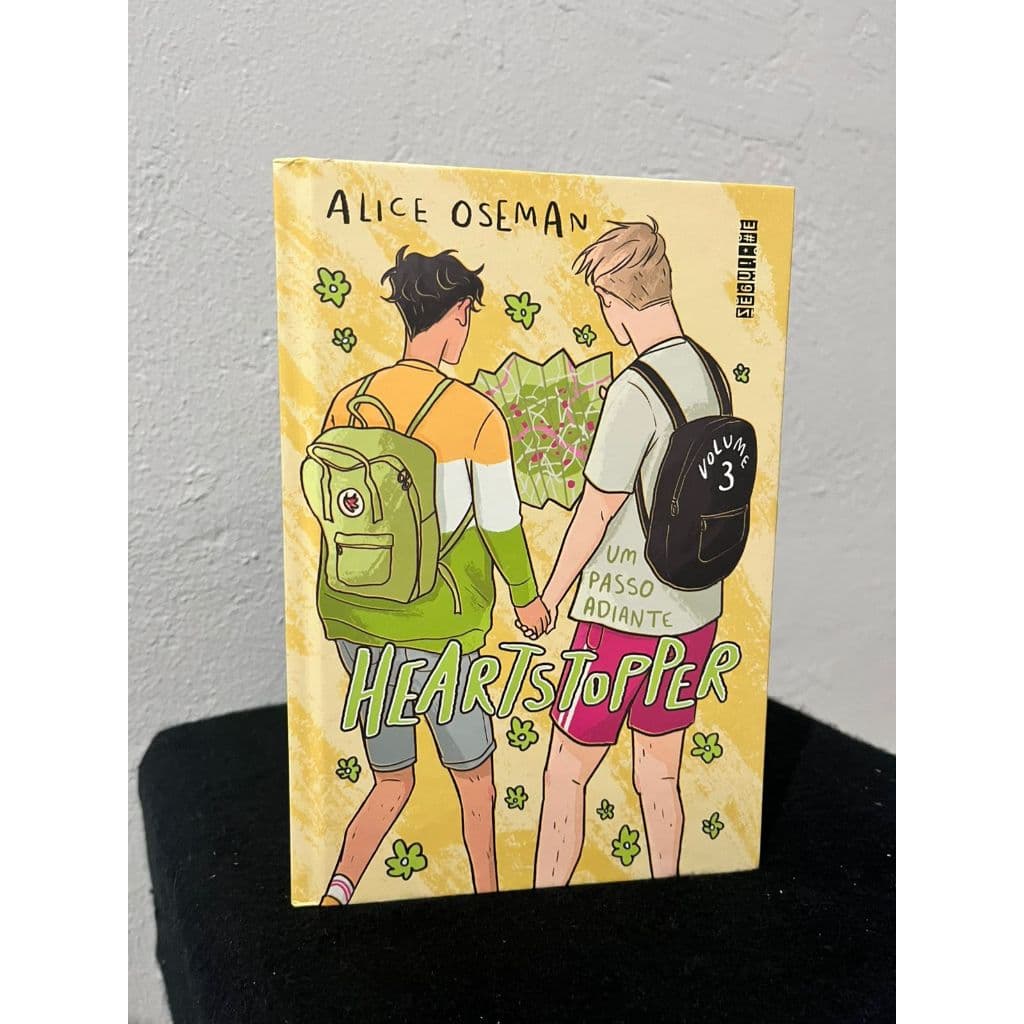 Heartstopper: Um passo adiante (VOL. 3)