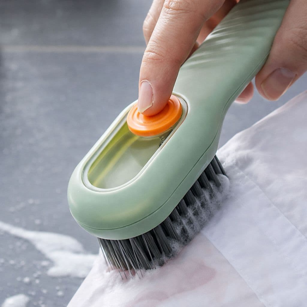 Escova Limpa Sapatos com Dispenser e Reservatório de Sabão Limpeza Prática