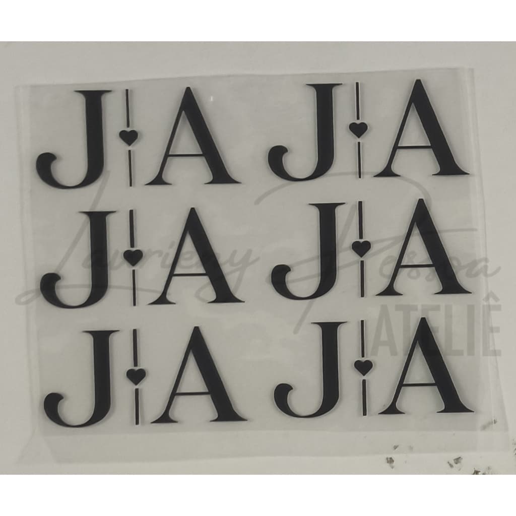 Adesivo TERMOCOLANTE -  Inicial Casal com barra e coração - 2,5 cm de altura - Filme de recorte