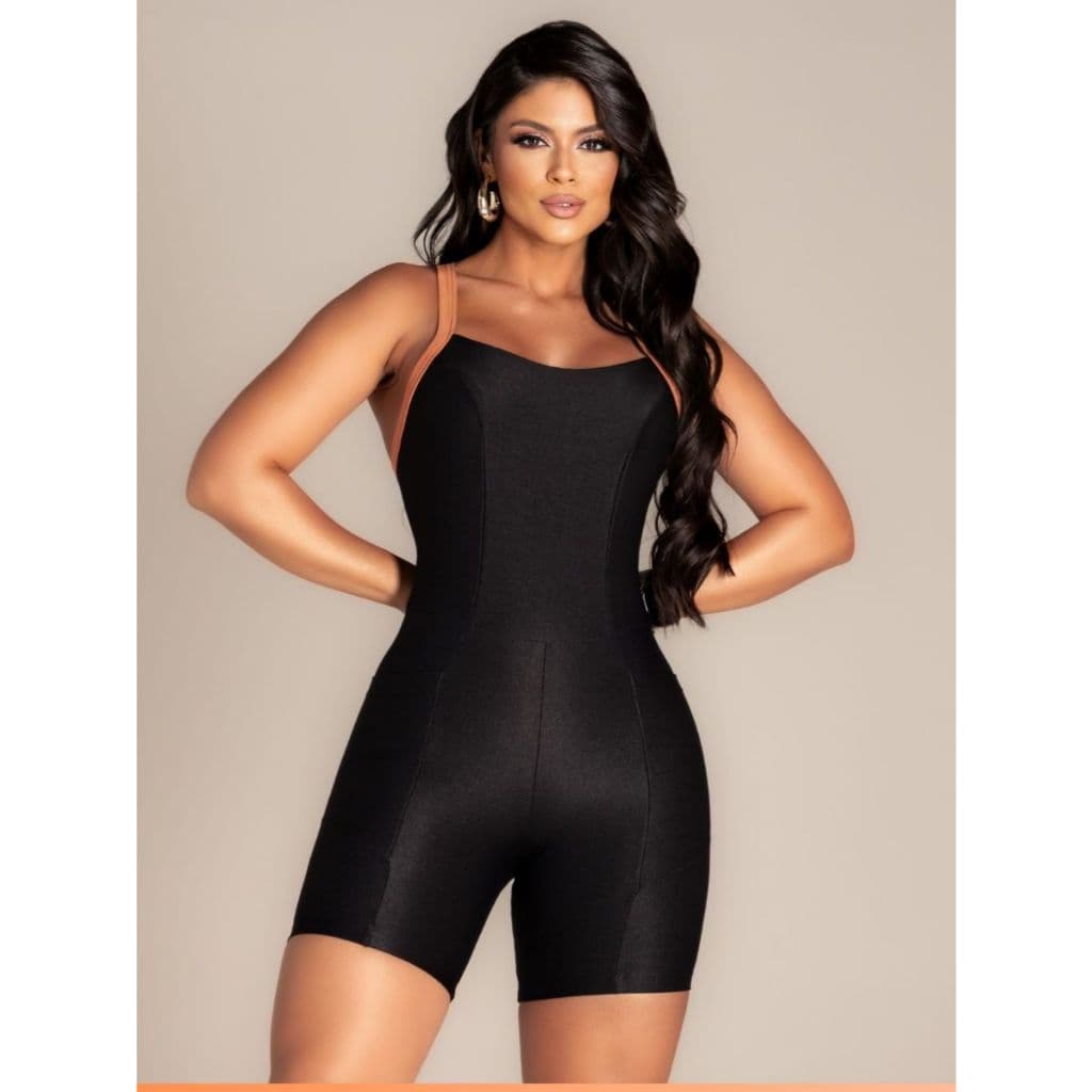 Macaquinho FItness Feminino Academia Com Bolso Funcional Meia Coxa