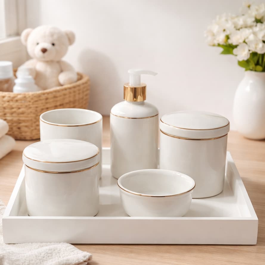 Kit Bebe Porcelana Filete Ouro Bandeja 5Pçs Higiene Delicado