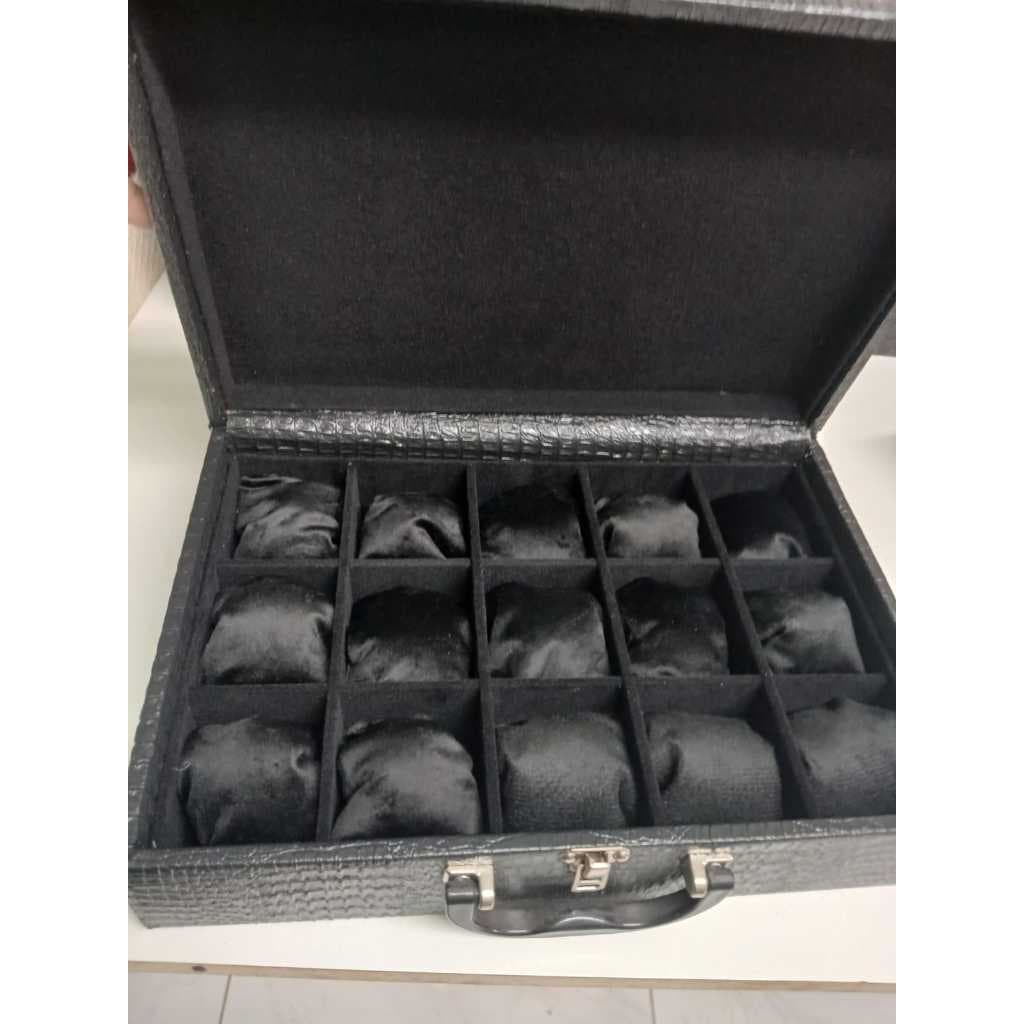 Estojo de Luxo para 15 Relógios Fechado - Peq. Defeitos