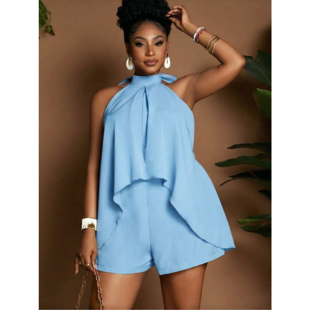 Macaquinho Plus Size Frente Única Costas Aberta