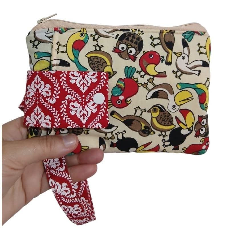 Porta documentos e porta celular..Carteira com alça de mão