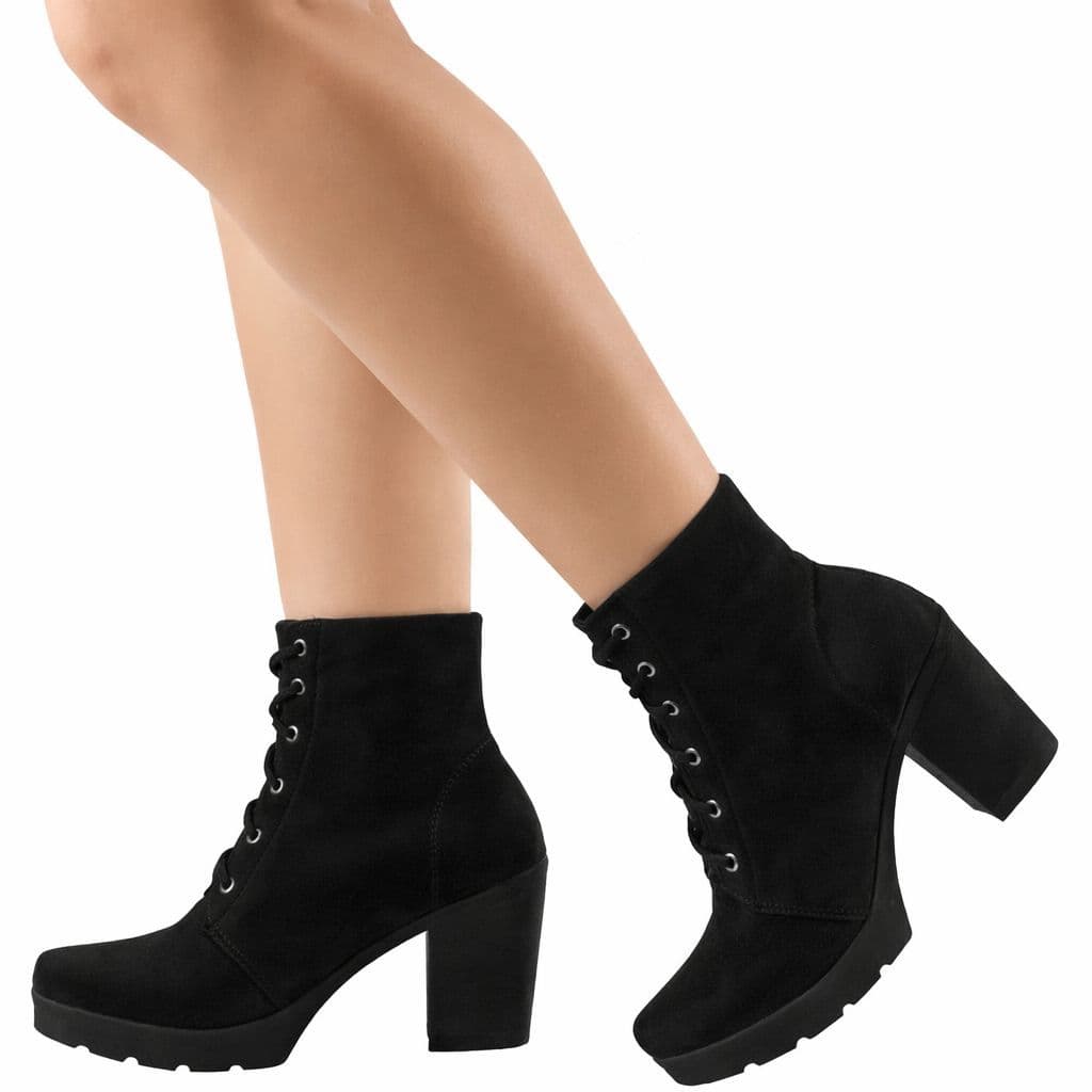 Bota salto tratorado feminina casual elegante