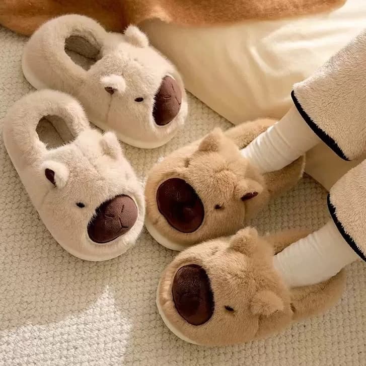 Pantufa Capivara Infantil Antiderrapante Cano Alto Pelúcia Quentinho Frio Inverno Festa do Pijama
