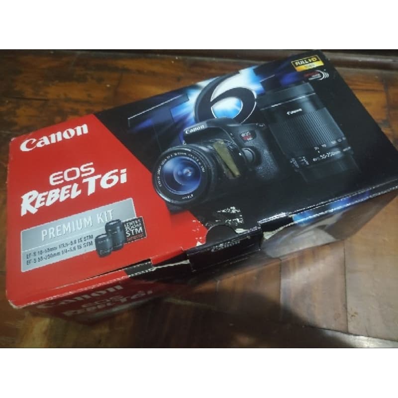 Camera Canon t6i com lente 18-55 + duas baterias+ suporte de bateria