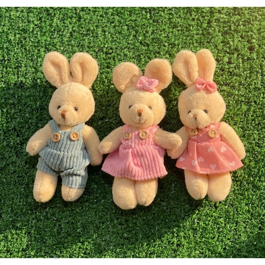 Coelho de Pelúcia Decorativo Unidade – 16x8 cm em Poliéster)