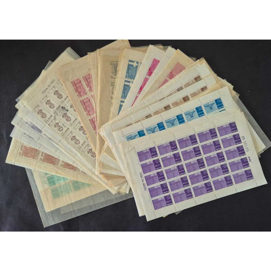 Folha com 25 selos  dos correios - selos novos com goma - Filatelia.