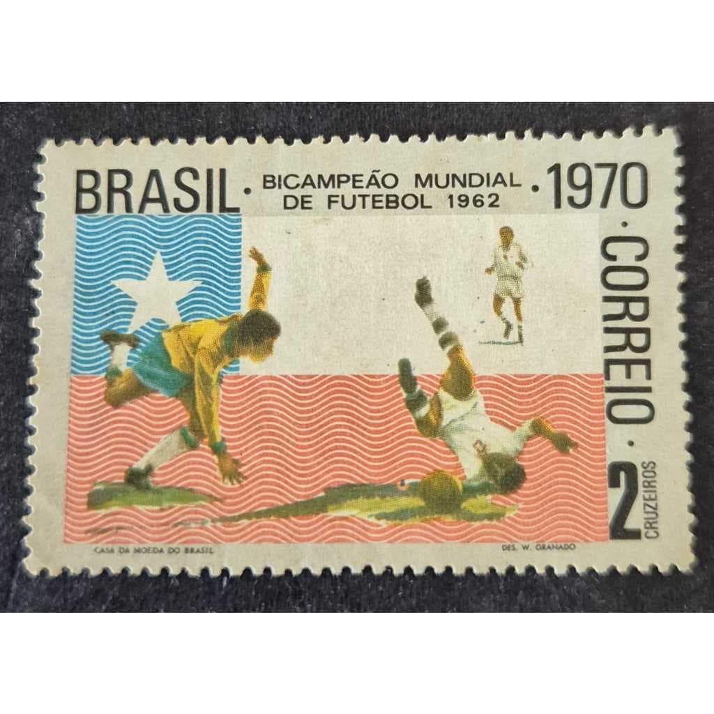 Selo cos correios Brasil tri campeão mundial de futebol Chile - 1970 - Selo novo RHM C681