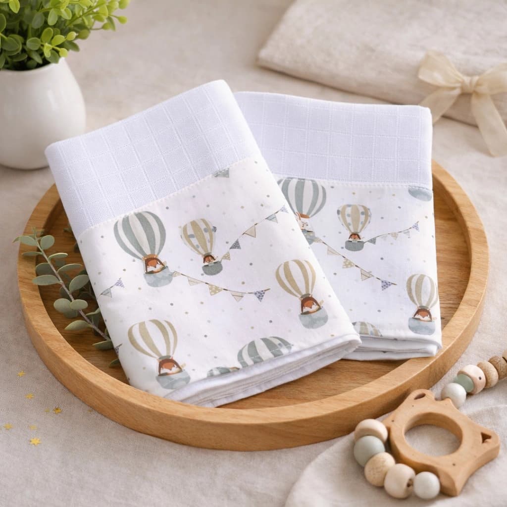 Kit 2 Fraldas de Ombro Bebê Tricoline 100% Algodão com Saquinho Presenteável Ceci Petit Home