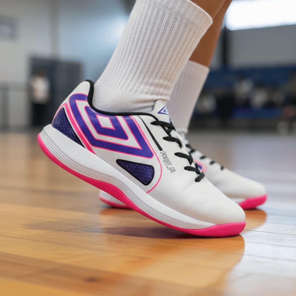Chuteira Futsal Infantil Umbro Pro 5 JR Tenis de futsal Infantil Umbro Pro 5 JR
