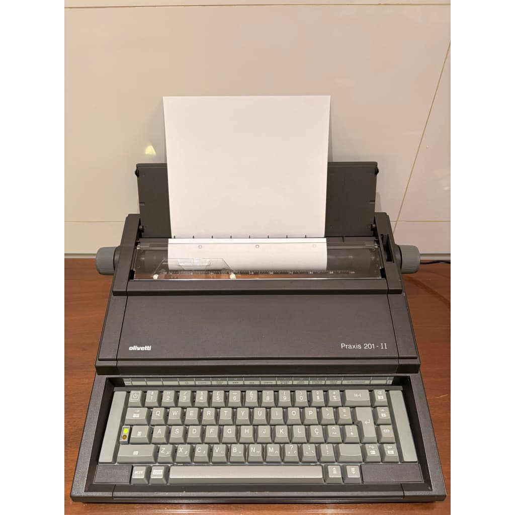 Máquina Escrever Olivetti Praxis 201 - II Elétrica Bivolt 100% Funcional