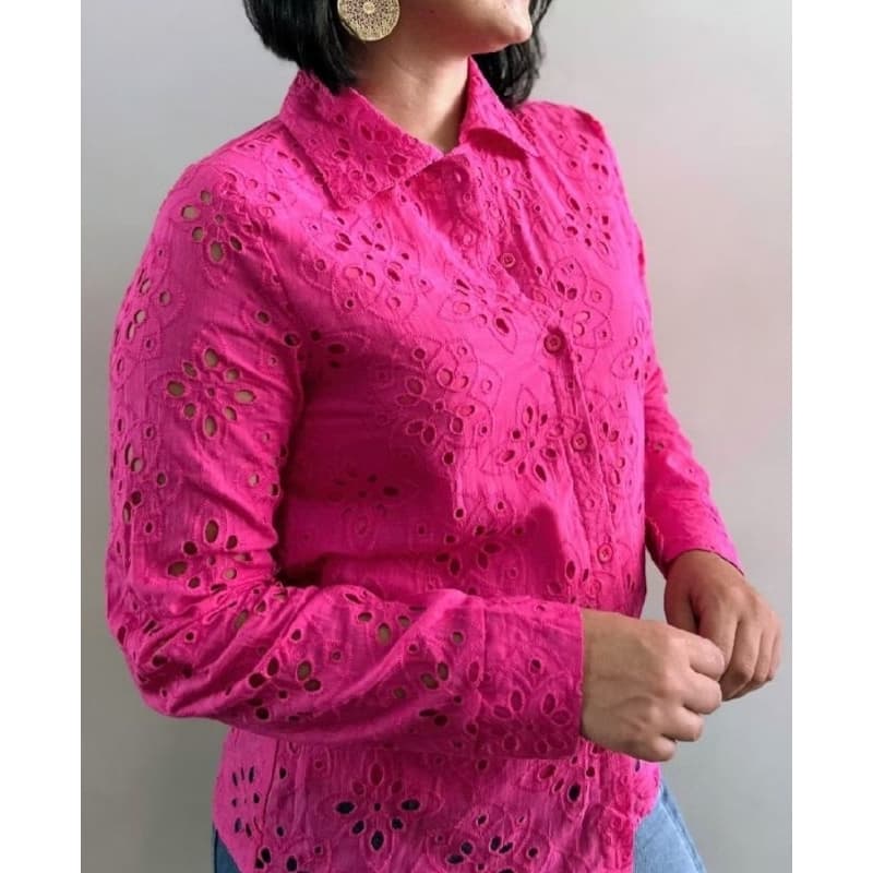 Camisa em Laise 100% algodão com forro na frente, charme, elegância e atemporal!