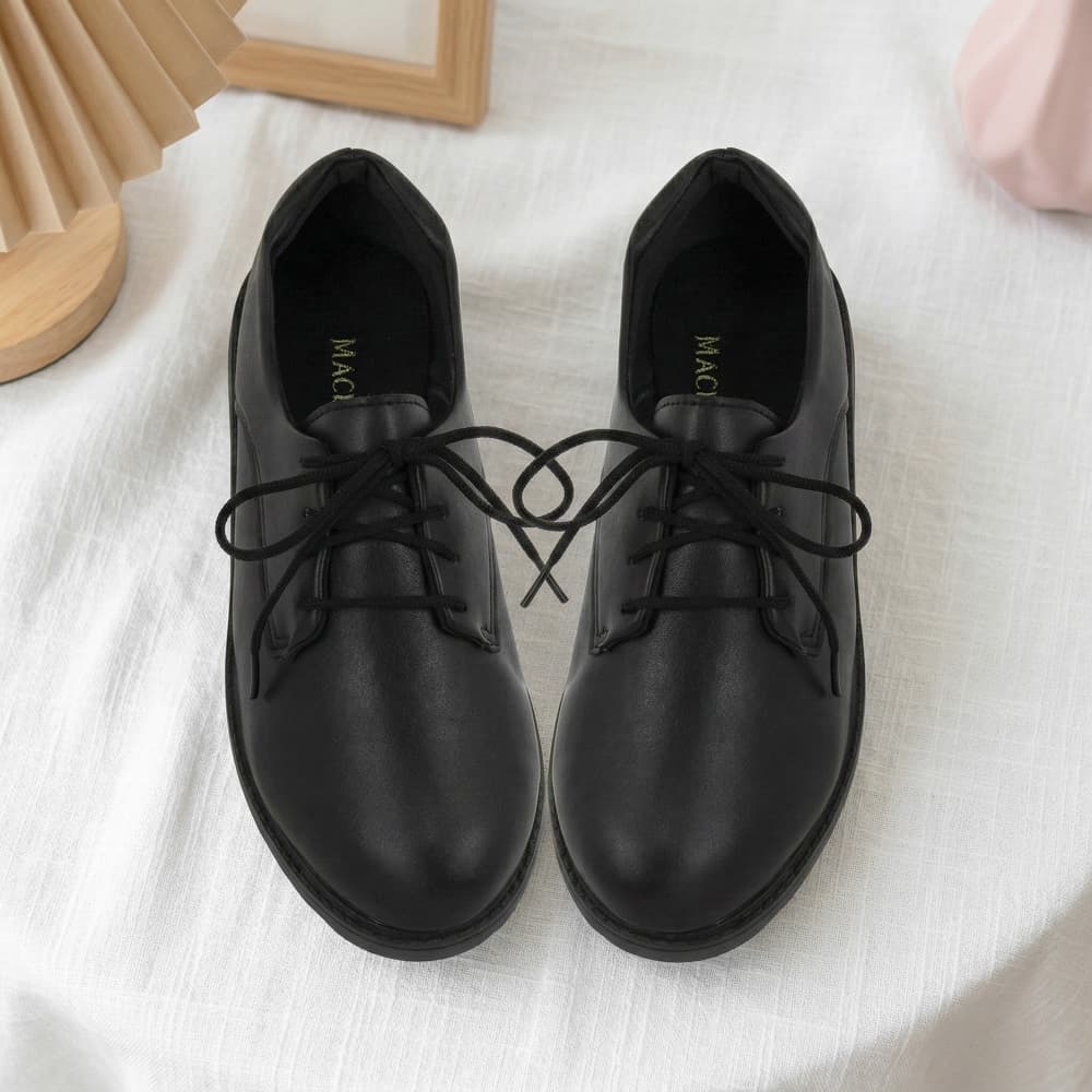 Sapato Feminino Oxford Tradicional Preto Confortável com Cadarço Clássico Ref: 501