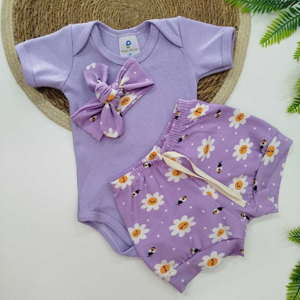 Conjunto Bebê Feminino Body Branco + Short Rosa Estampado com Faixa Look Infantil Confortável