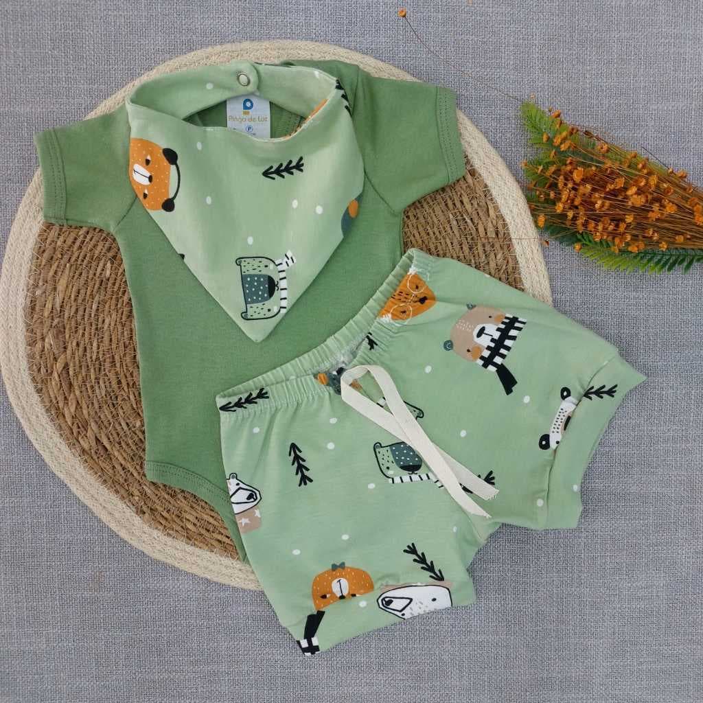 Conjunto Bebê 3 Peças Body Manga Curta Short Estampado com Cordão Babador Bandana Roupa Infantil