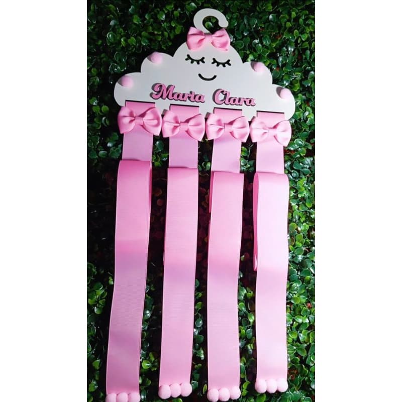 Porta Laço Nuvem em MDF Personalizado com o nome da criança.