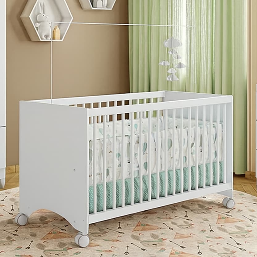 Berço Gutti com Rodinhas e Varão Mosqueteiro e Duas Regulagens de Altura do Estrado