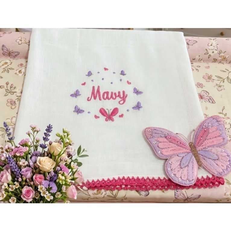 Fralda de passeio bordada nome personalizado Enxoval Bebê Menina flores e borboletas Pano de Lavagem