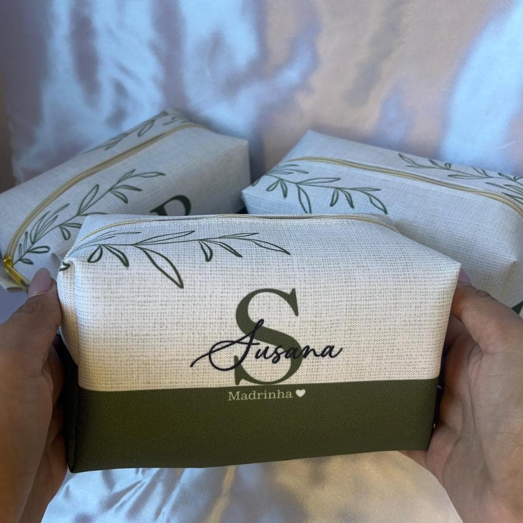 PRODUÇÃO 1 DIA ÚTIL - Necessaire BOX M verde oliva personalizada c/ nome