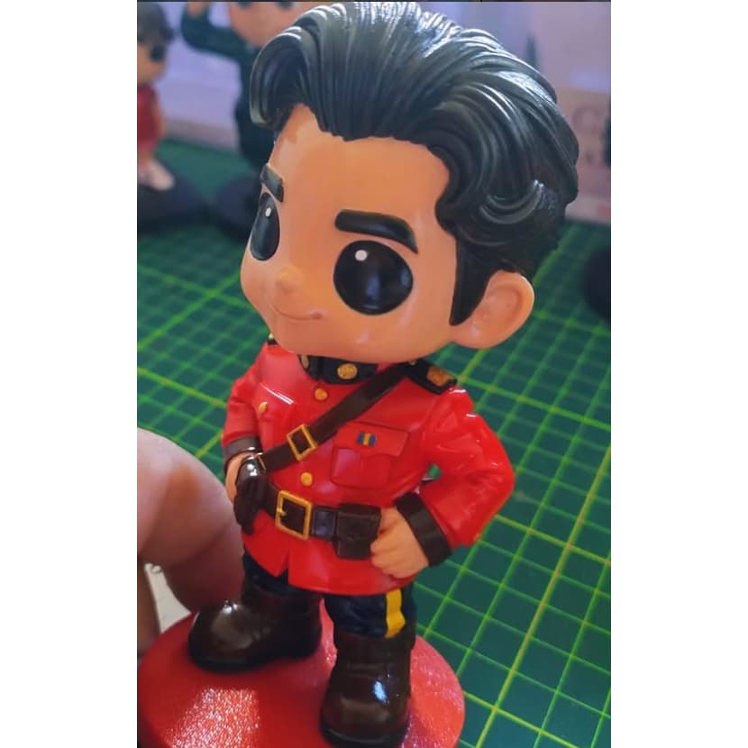 🧸 Boneco Personalizado em RESINA - 12 CM - Estilo Funko Pop – Feito a Partir da Sua Foto! 🎁