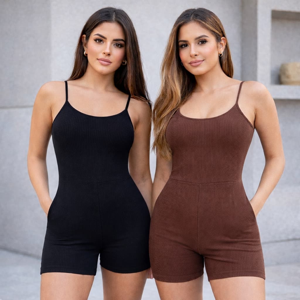 Macaquinho Canelado com Alcinha Curto Shorts Macacão Jardineira