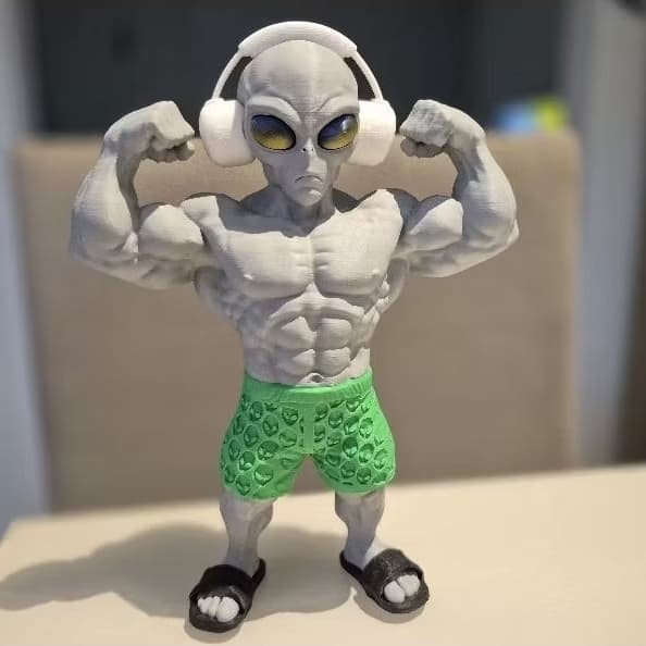 Boneco Alien Maromba ET Borybuilder Extraterrestre Decorativo