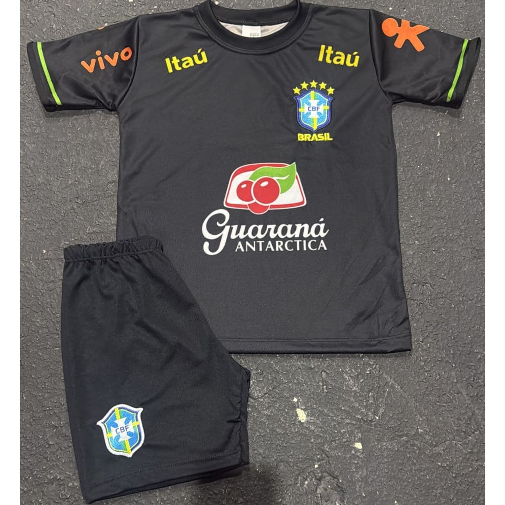 Conjunto Infantil do Brasil com Escudo Bordado – Do 02 ao 14