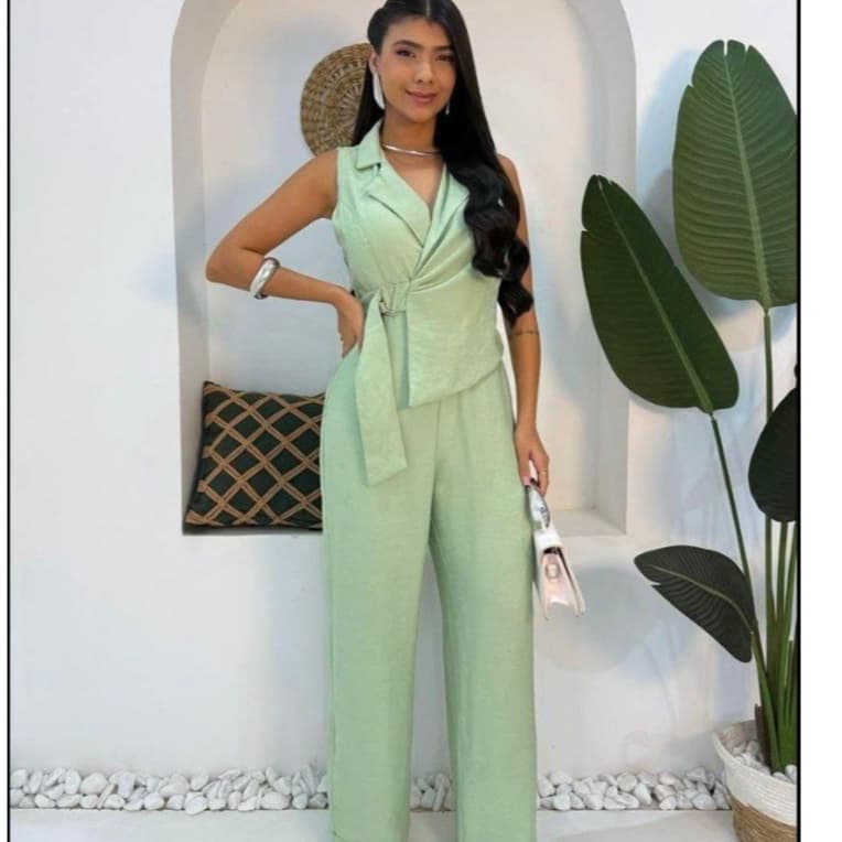 Macacão de Moda Feminina com Design Sofisticado