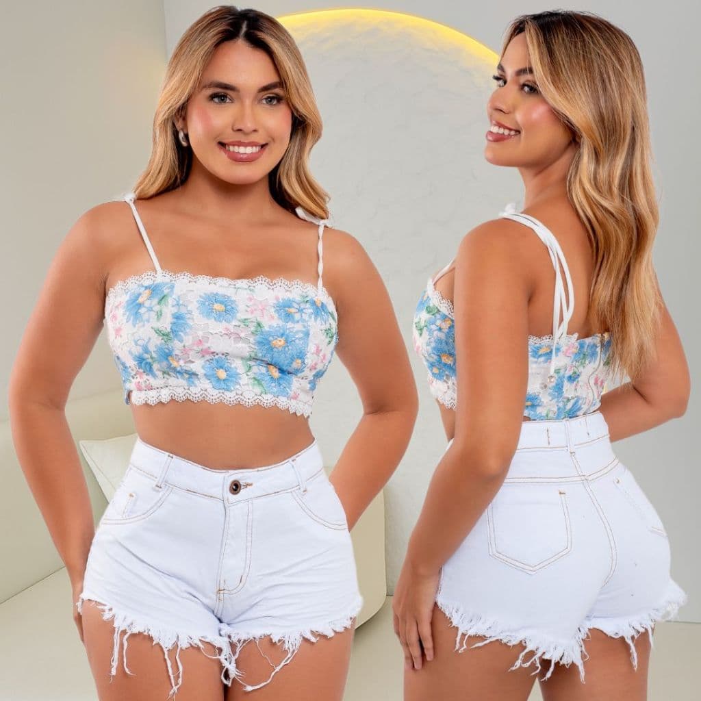 Short Jeans Feminino 3D Cintura Alta Desfiado.