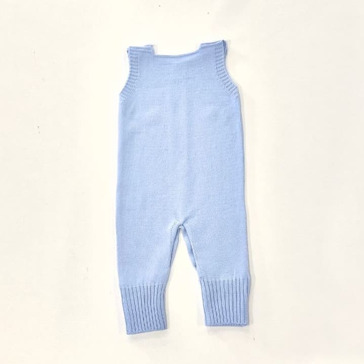 Macacão Bebê Jardineira Salopet Vira Pezinho com Botões Detalhe Aran Saida Maternidade