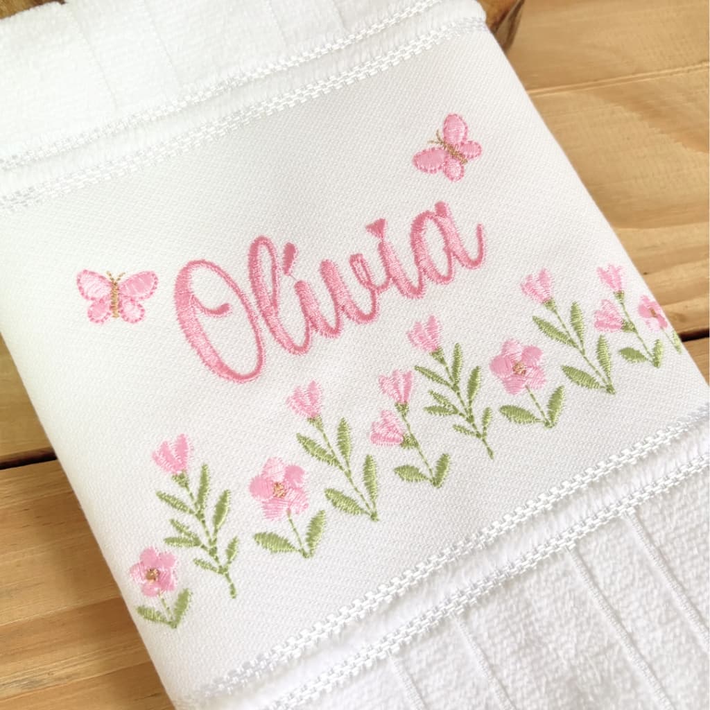 Toalhinha de Boca Para Bebê Menina | Bordado Personalizado com Nome