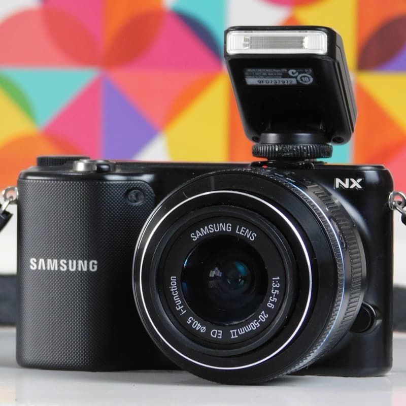 Câmera samsung nx2000 20.3 megapixels