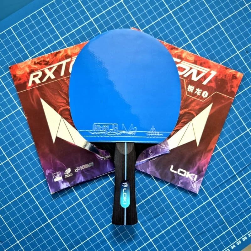 Linda Raquete Ping Pong/ Tênis de mesa Profissional Azul e preta Loki Clássica/ Classineta ITTF Iniciantes