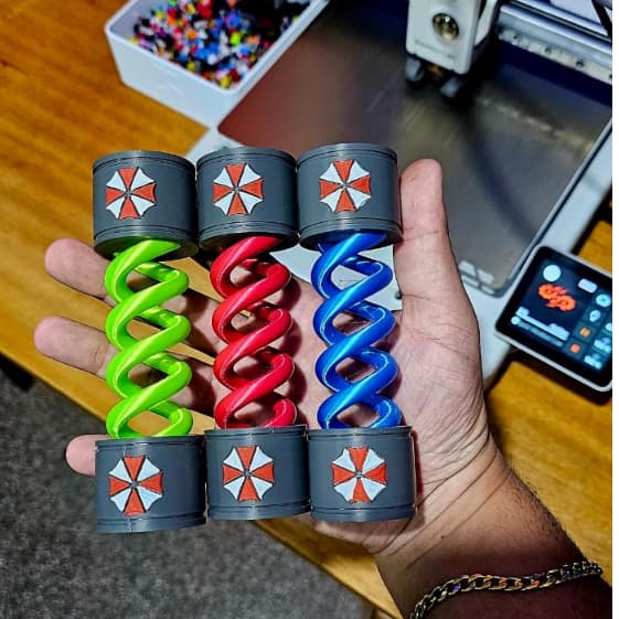 T-Virus Resident Evil Impressão em 3D 13cm (grande)