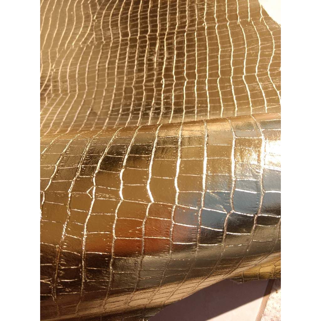 Retalho Couro Croco Dourado