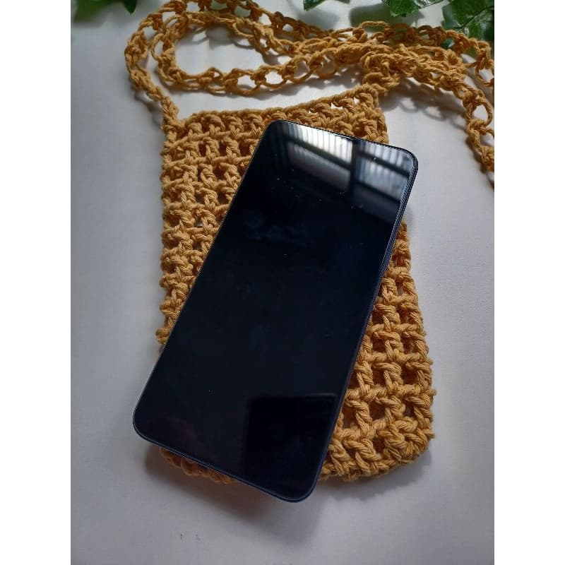 Bolsinha simples em crochê Mostarda/porta celular/porta celular em crochê