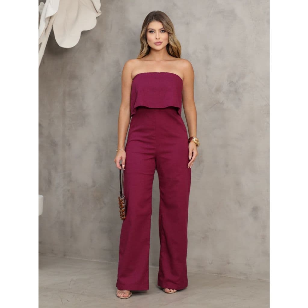 Macacão Tomara que Caia de Linho com Modelagem Ampla e Elegante