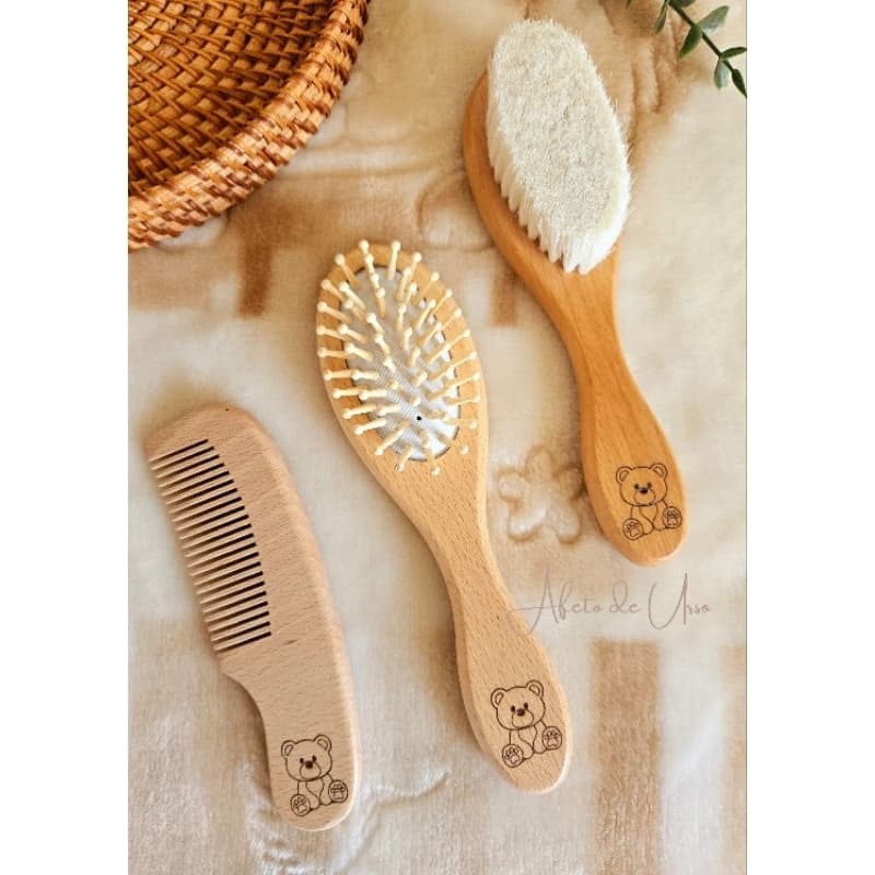 Kit Higiene Bebê 3 Peças,  Personalizado com nome e desenho, Pente e Escovinhas de madeira