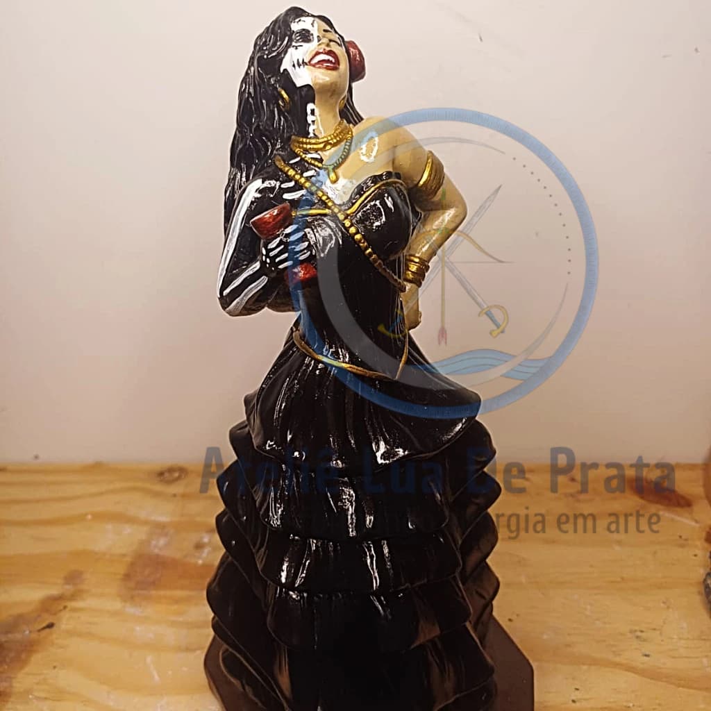 Imagem Pomba Gira Caveira em Gesso 25cm para Firmezas e Assentamentos