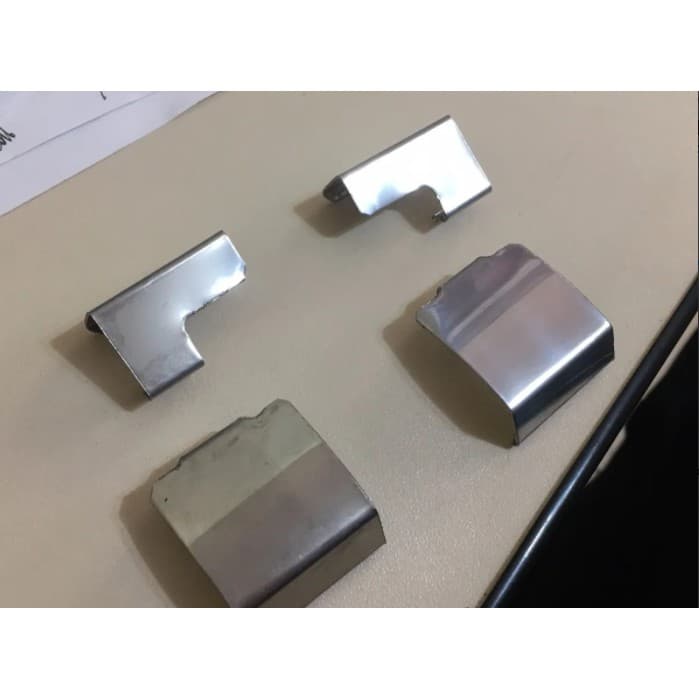 Grampo Friso Presilha Grade Passat Pointer Village Iraquiano Arremates Da Grade Do Passat 79/89 Friso Farol Pointer