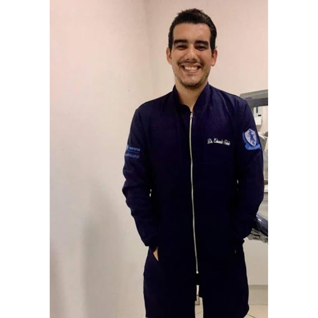 Jaleco Masculino Gola Padre  Zíper Em Gabardine Bordado  nome especialidade  e logo profissão