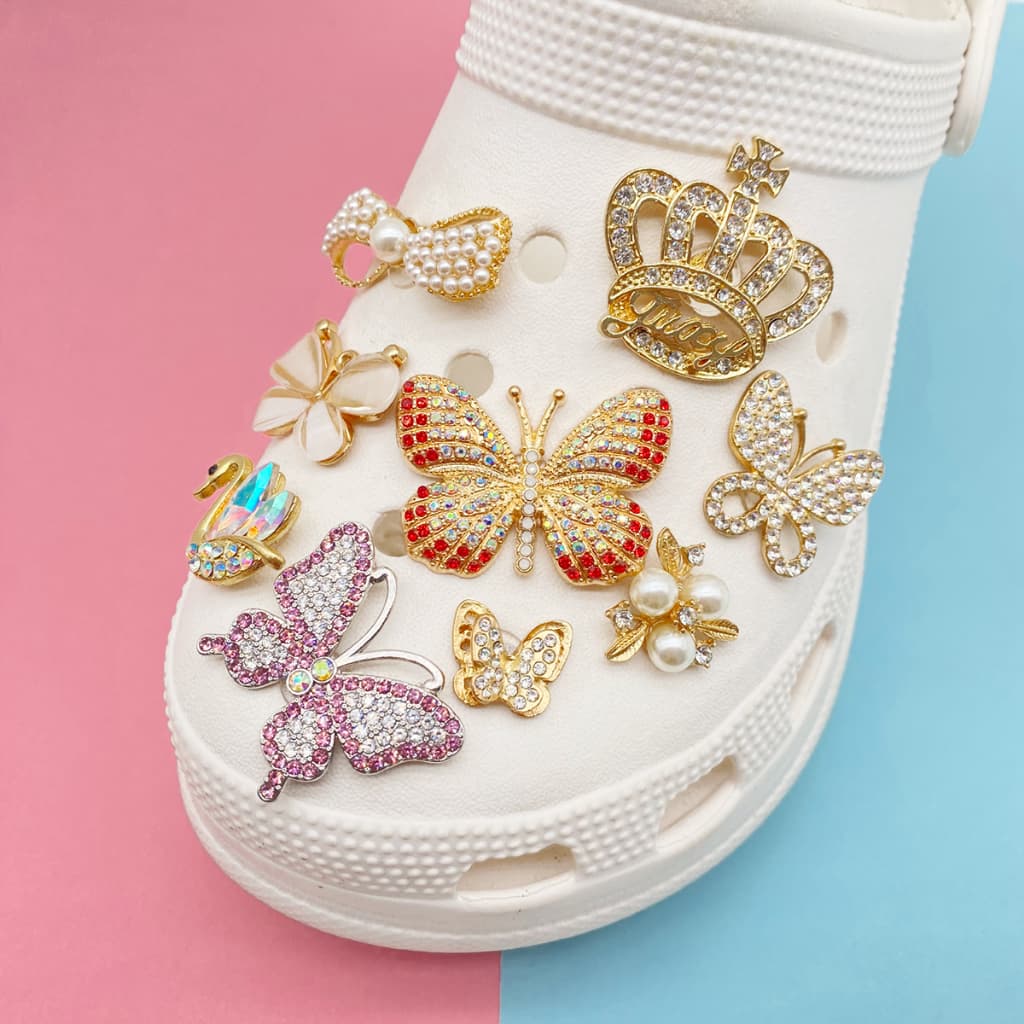 MEIDJ Encantos De Sapato 9 Estilo De Decorações Borboleta Cisne Coroa Acessórios De Metal Com Botões